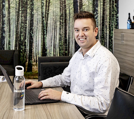 Ontdek de kracht van onze dynamische IT-afdeling, waar innovatie en efficiëntie samenkomen